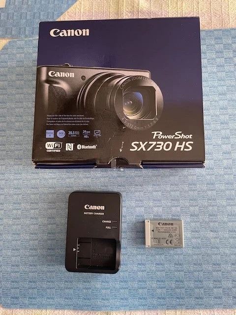 Canon PowerShot SX730 HS 20.3MP Digital Camera β Original Owner + 2 Camera Cases