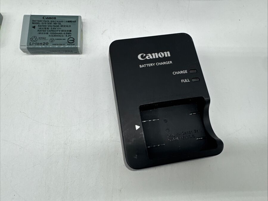 Canon PowerShot SX720 HS Digital 20.3MP Camera Bundle- Red