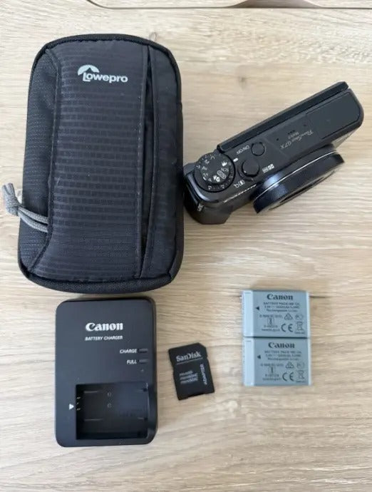 Canon PowerShot G7 x Mark II Digital Camera with Accessories