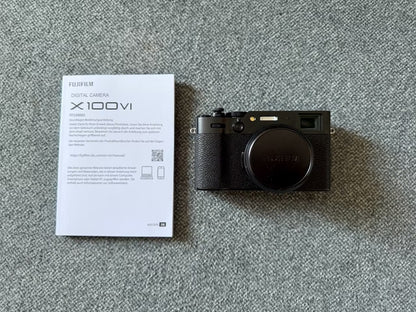 FUJIFILM X100 VI, black, very good condition, 1,900 shots