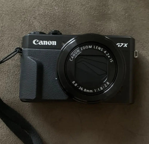 Canon G7X Mark II – Like New w/ Accessories, 128GB SD & Tripod