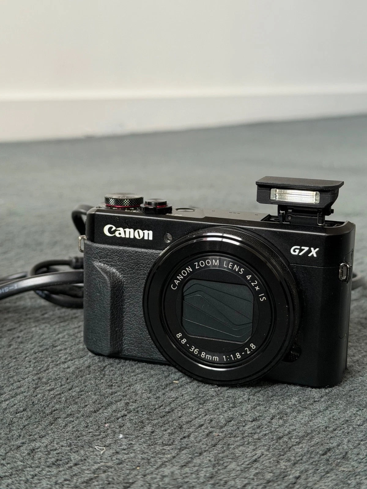 Canon PowerShot G7 X Mark II 20.1 MP Digital Camera with Touchscreen - Black
