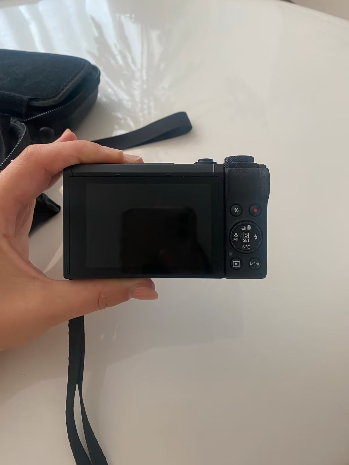Used only twice. It is in very good condition, without defects and works perfectly.