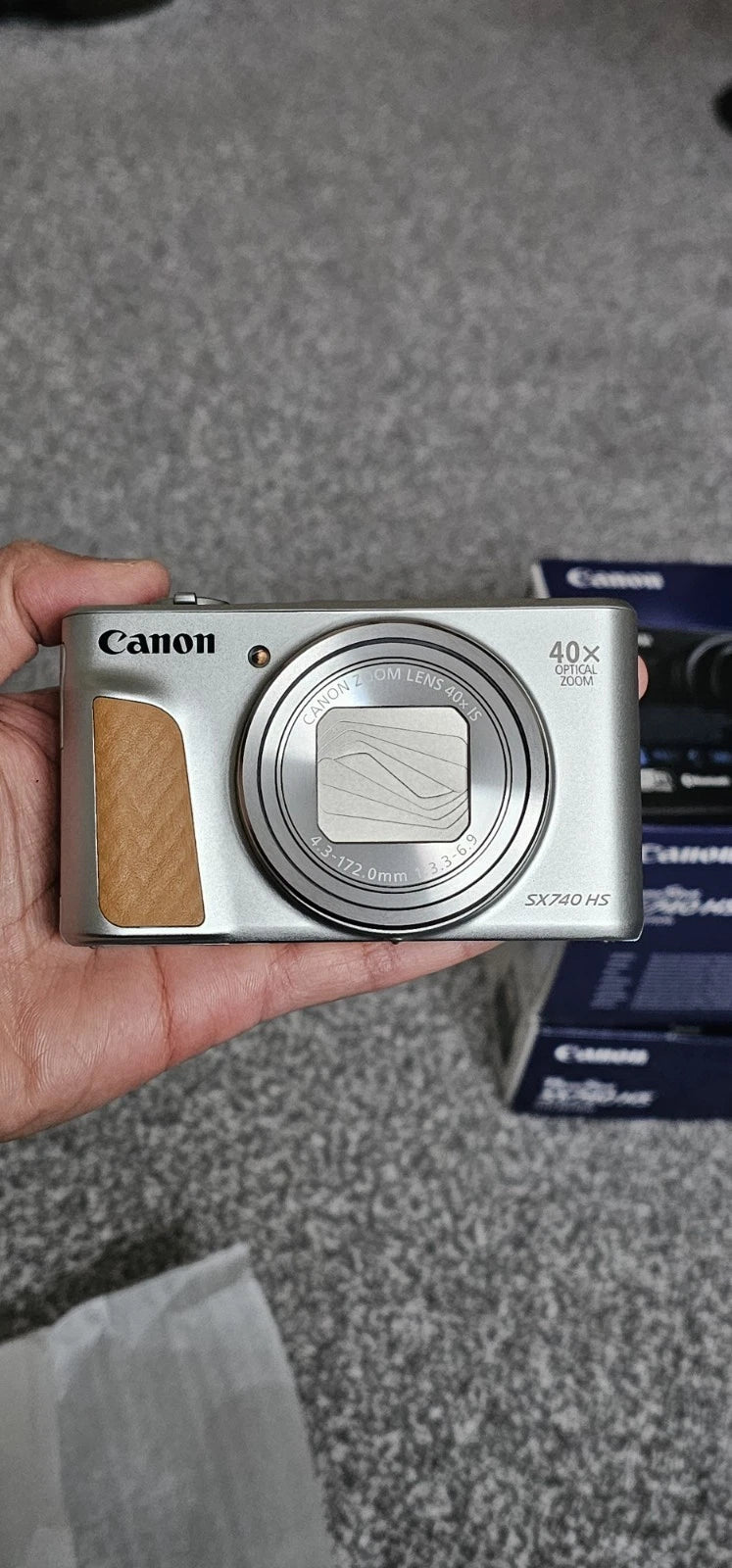 Canon PowerShot SX740 HS – Ultra-Zoom Pocket Camera in Silver (Used 3 Times)
