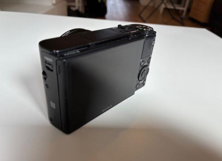 Sony Cyber-Shot DSC-RX100 Mark III M3 OVP