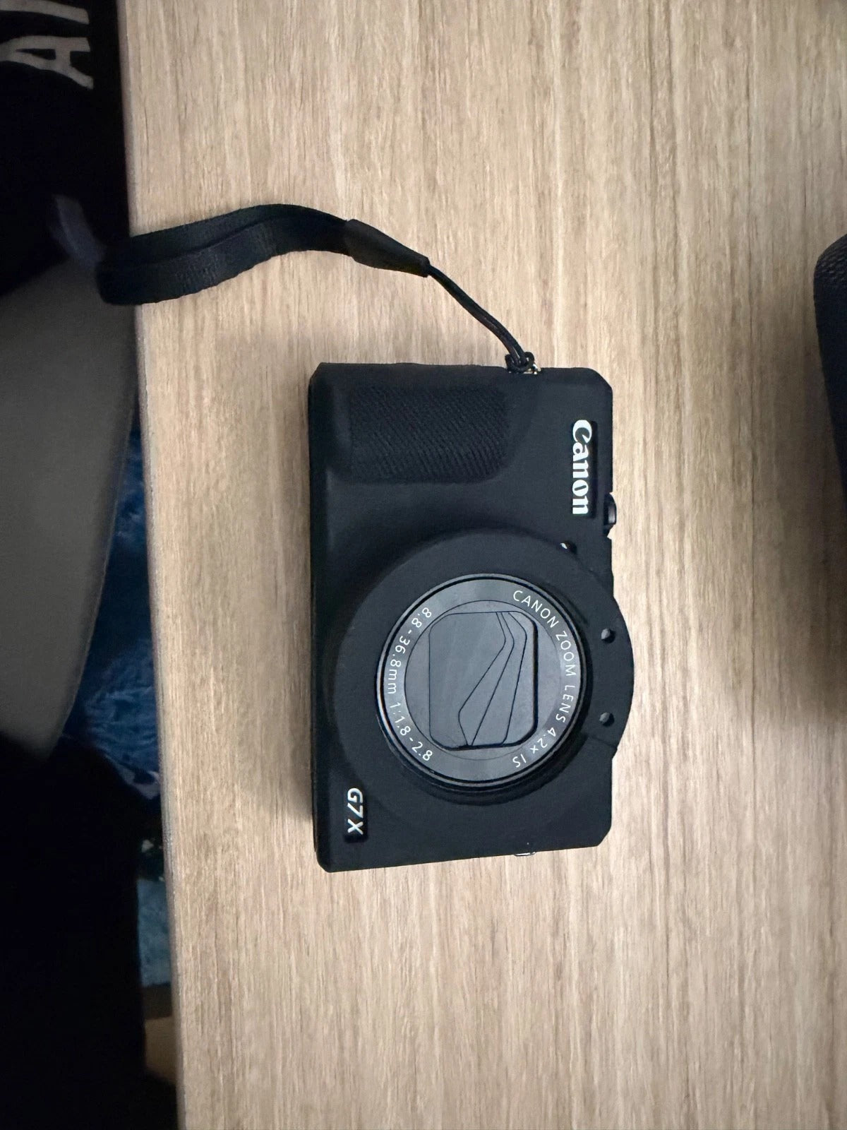 Brand new Canon PowerShot G7 X Mark III - 20.1MP Point & Shoot Digital Camera - Black