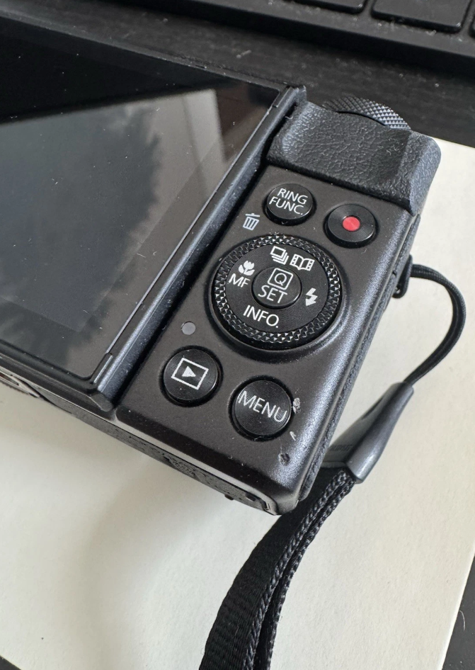Canon PowerShot G7 X Mark II – Black 20.1MP Compact Camera