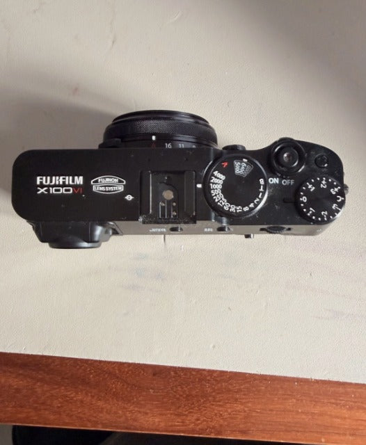 Fujifilm X100VI Black digital camera and box in immaculate condition
