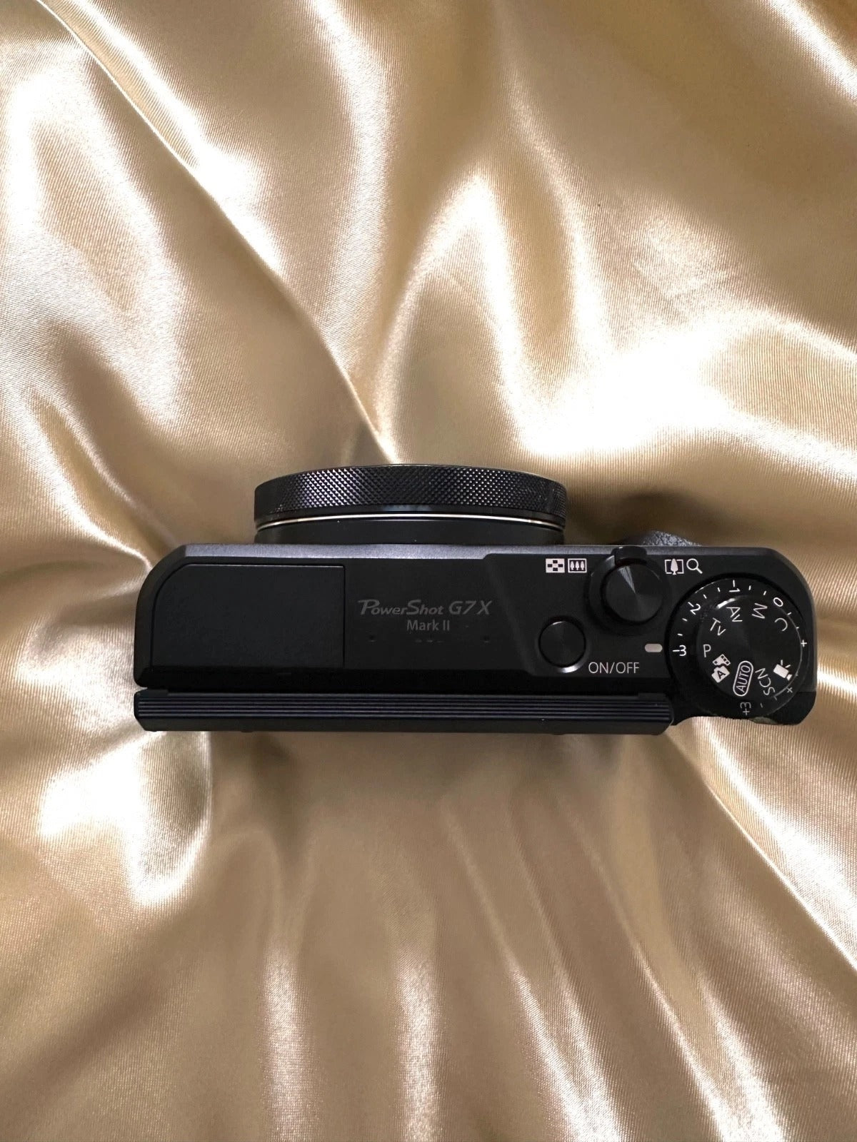 Canon PowerShot G7 X Mark II 20.1 Megapixel Digital Camera - Black.