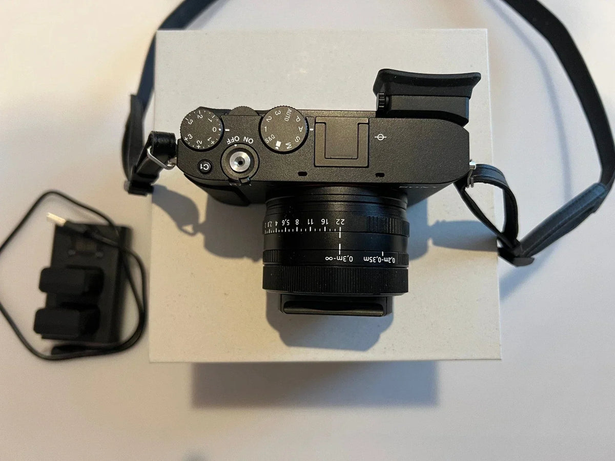 Sony RX1R III | Ultra-Premium Full-Frame Compact - Like New