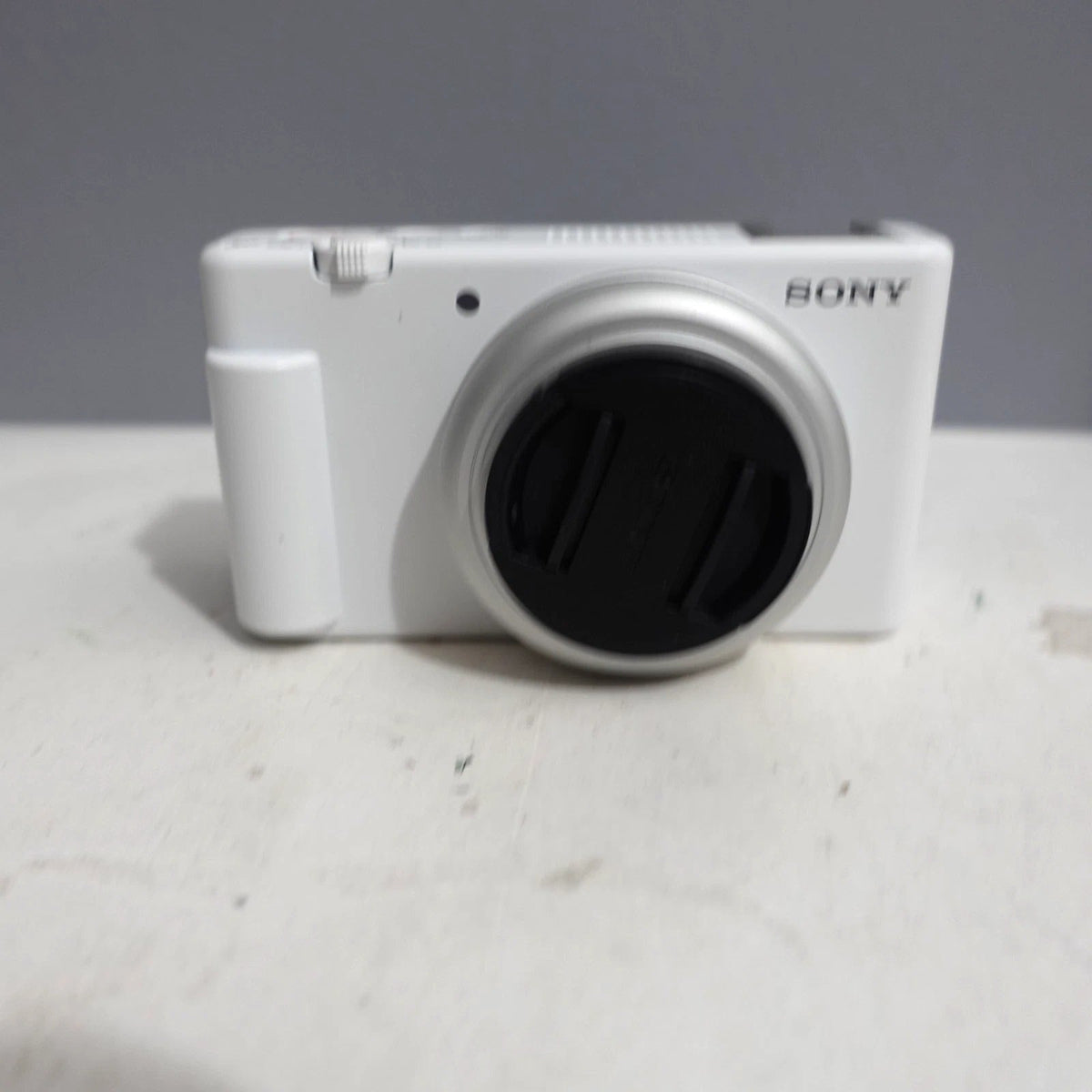 Sony ZV-1F Video Touch Screen Vlog Camera For Content Creators White