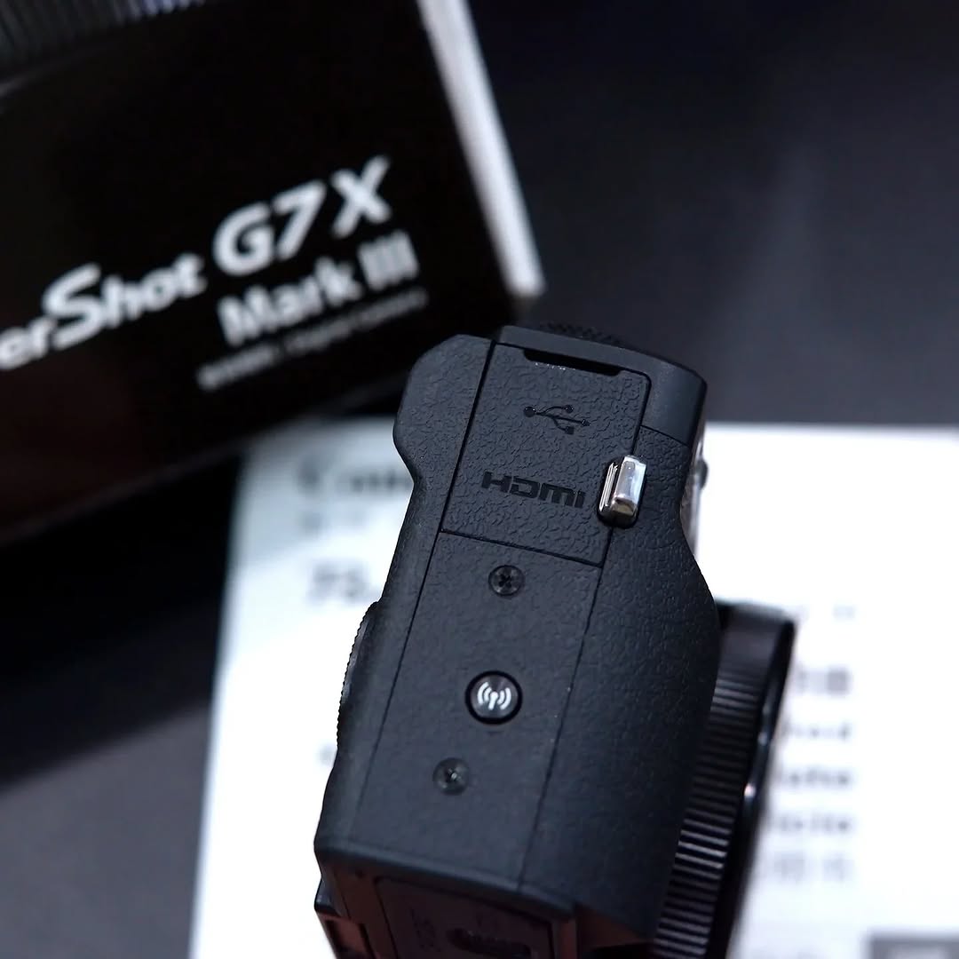 Canon PowerShot G7X Mark lll - Like New - Black