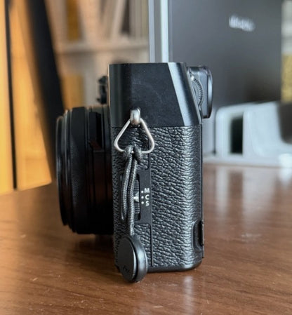 Fujifilm X100VI Black digital camera and box in immaculate condition