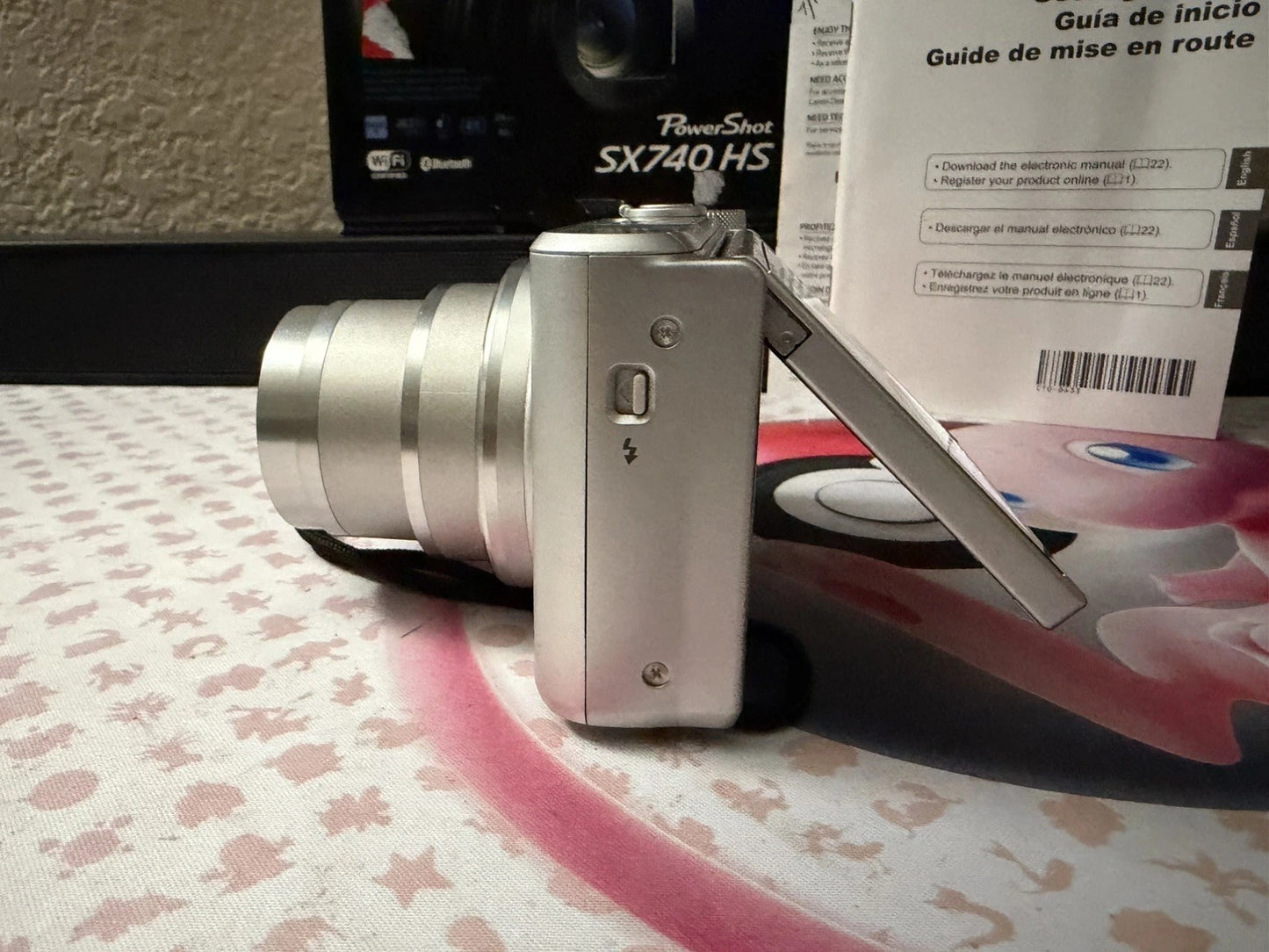 Canon PowerShot SX740 HS 20.3MP Silver Digital Camera Optical Zoom 40x