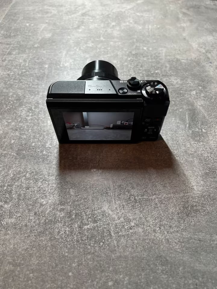 New Canon PowerShot G7 X Mark III Black + Accessory Pack