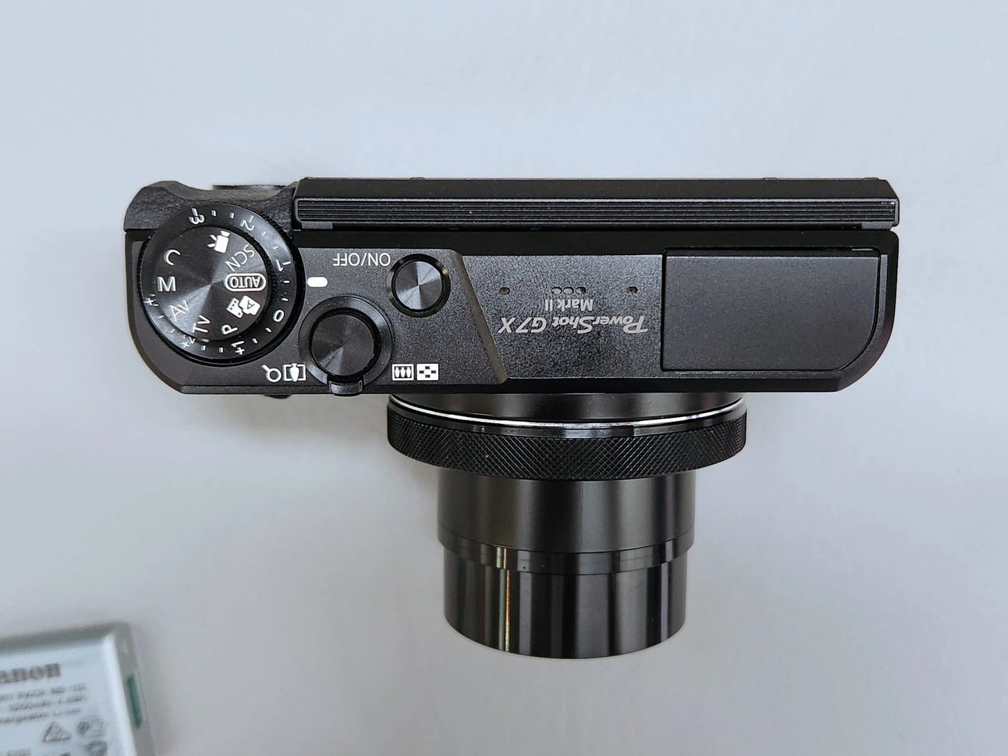 Canon G7X Mark II digital camera 20.1 MP 2 batteries. Original owner.