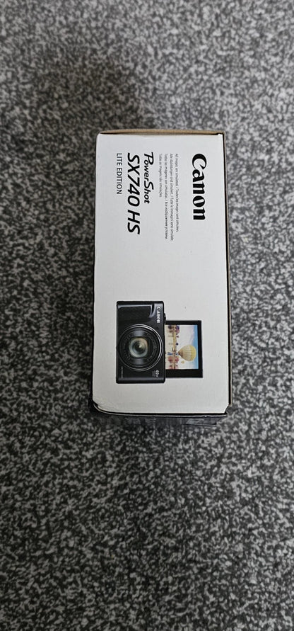 Canon PowerShot SX740 HS – Ultra-Zoom Pocket Camera in Silver (Used 3 Times)