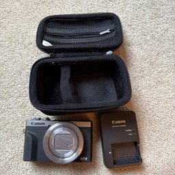 Canon PowerShot G7X Mark III 20.1MP Point Shoot Digital Camera