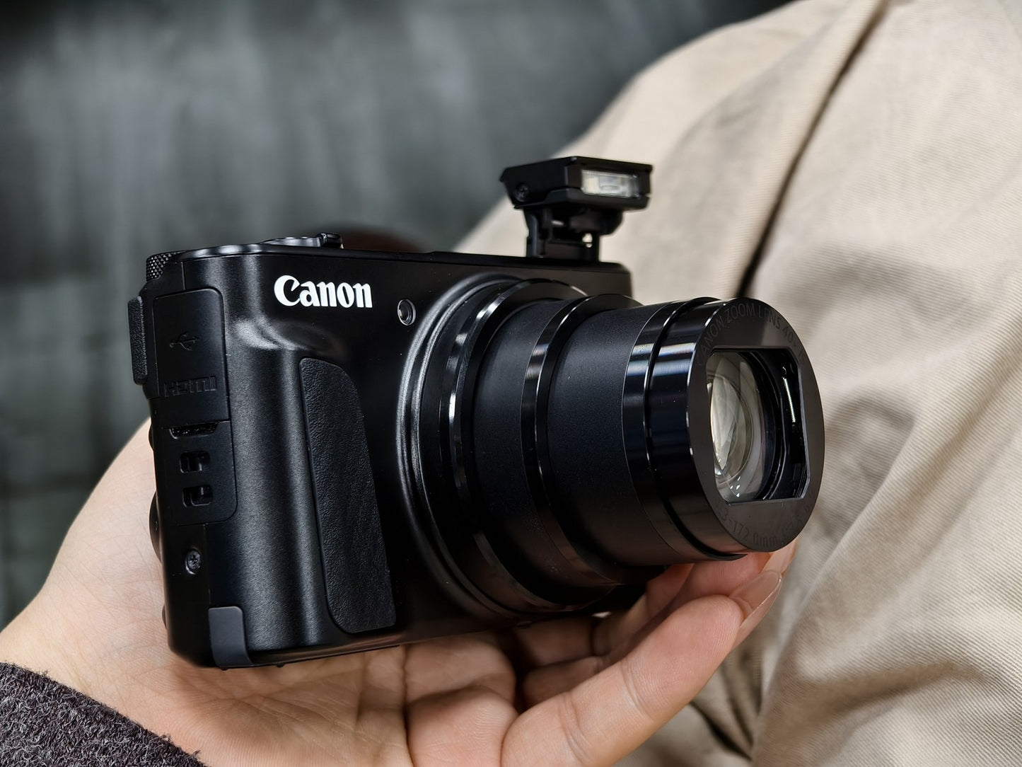 Canon PowerShot SX740 HS 20MP 40 x Zoom 4K Digital Point & Shoot Camera