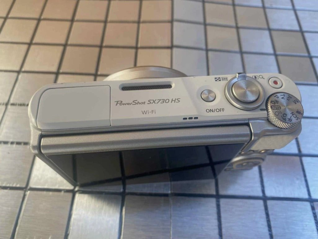 Canon PowerShot SX730 HS 20.3MP Digital Camera – Silver – Works Perfect