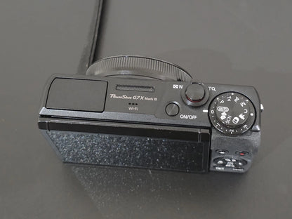 Canon PowerShot G7 X Mark III 20.1MP Digital Point & Shoot Camera - Black