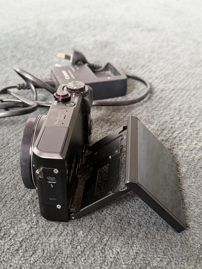 Canon PowerShot G7 X Mark II 20.1 MP Digital Camera with Touchscreen - Black