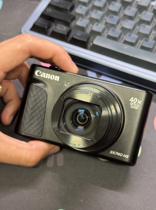 Canon PowerShot SX740 HS 20.3MP Digital Camera - Black
