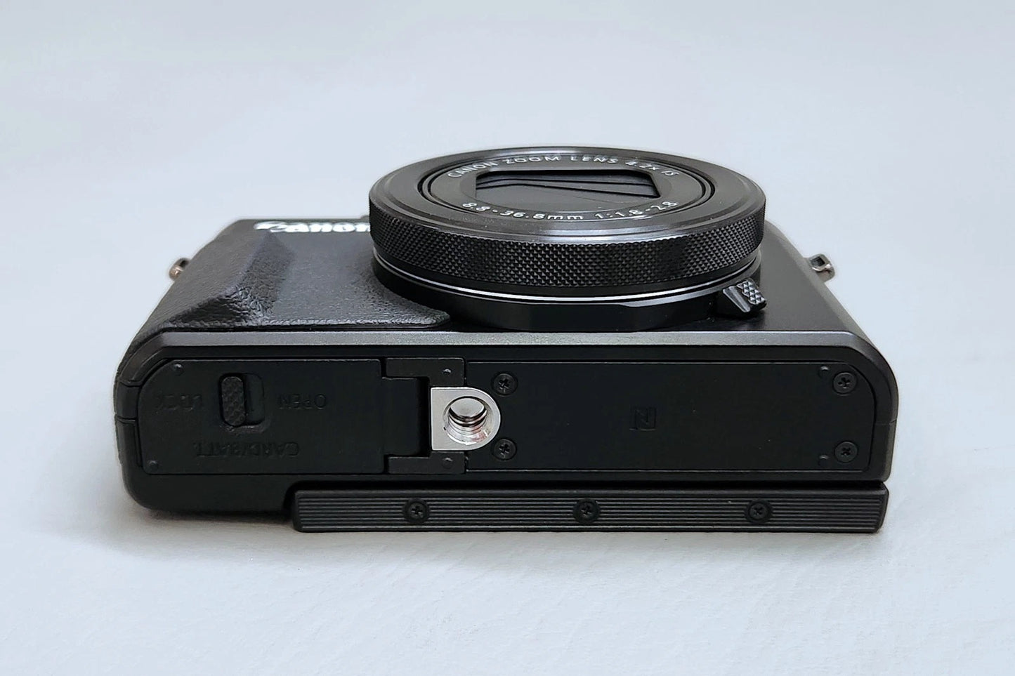 Canon G7X Mark II digital camera 20.1 MP 2 batteries. Original owner.