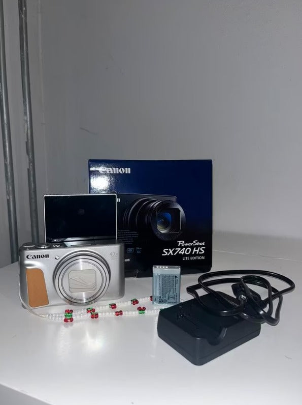 Canon PowerShot SX740 HS Compact Digital Camera 20.3MP – Silver