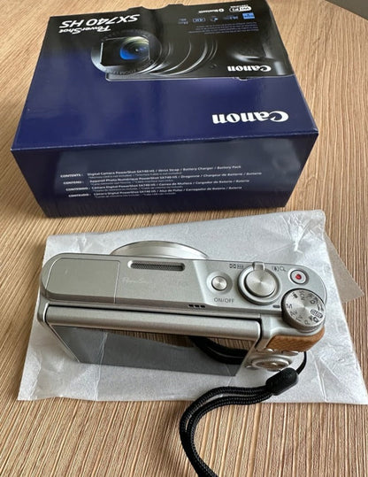 Canon PowerShot SX740 HS Compact Digital Camera 20.3MP – Silver