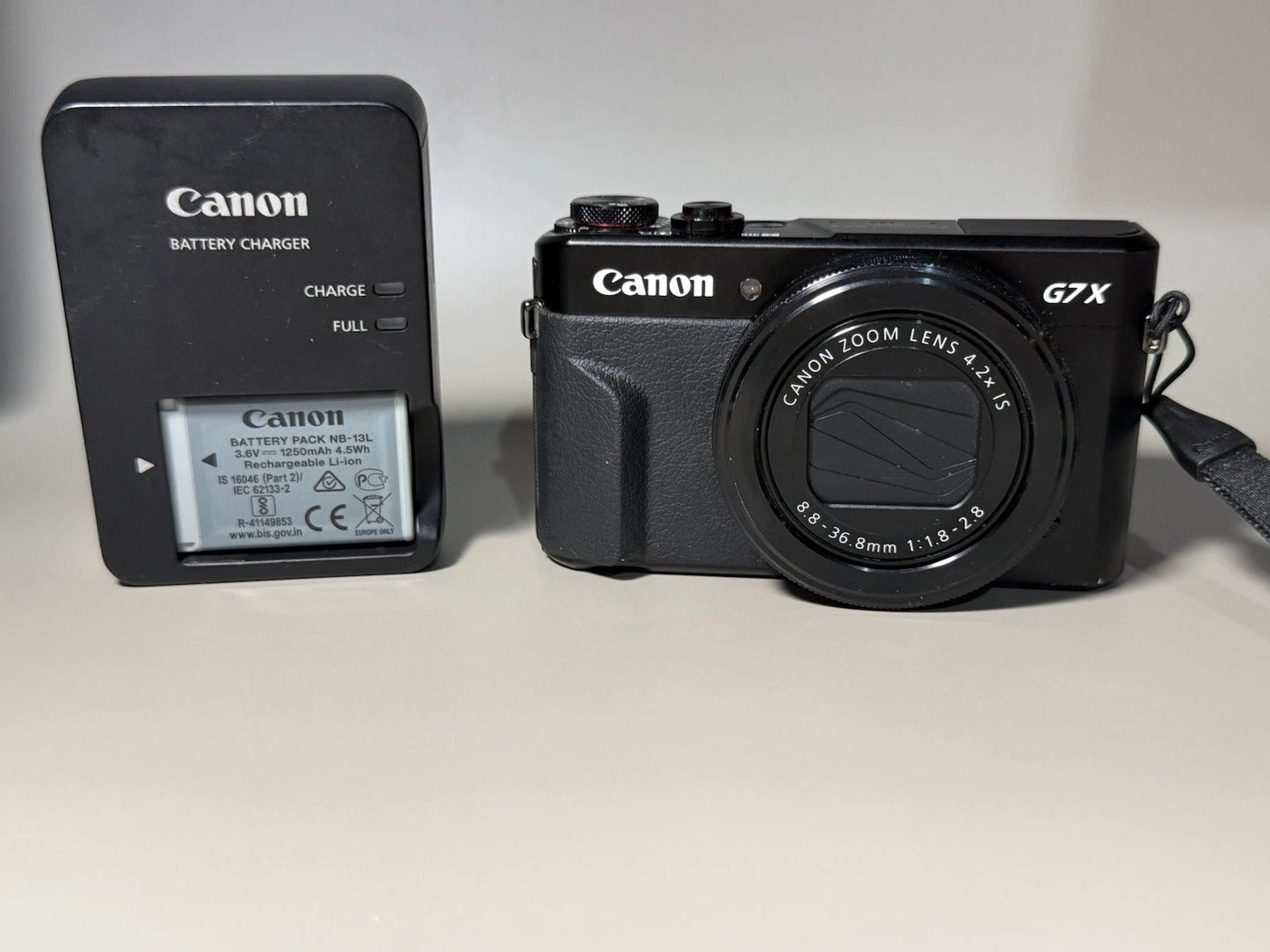 Canon PowerShot G7x Mark II 20.1MP Digital Camera 4.2x Optical Zoom Black 90%New