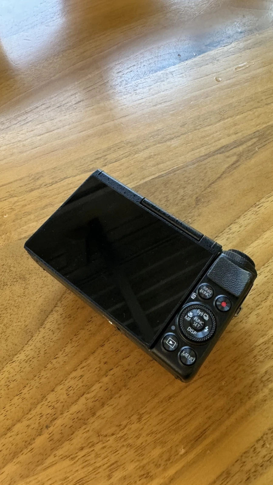[USA] Canon PowerShot G7 X Mark I - p20.2MP Digital Camera - ONLY USED TWICE