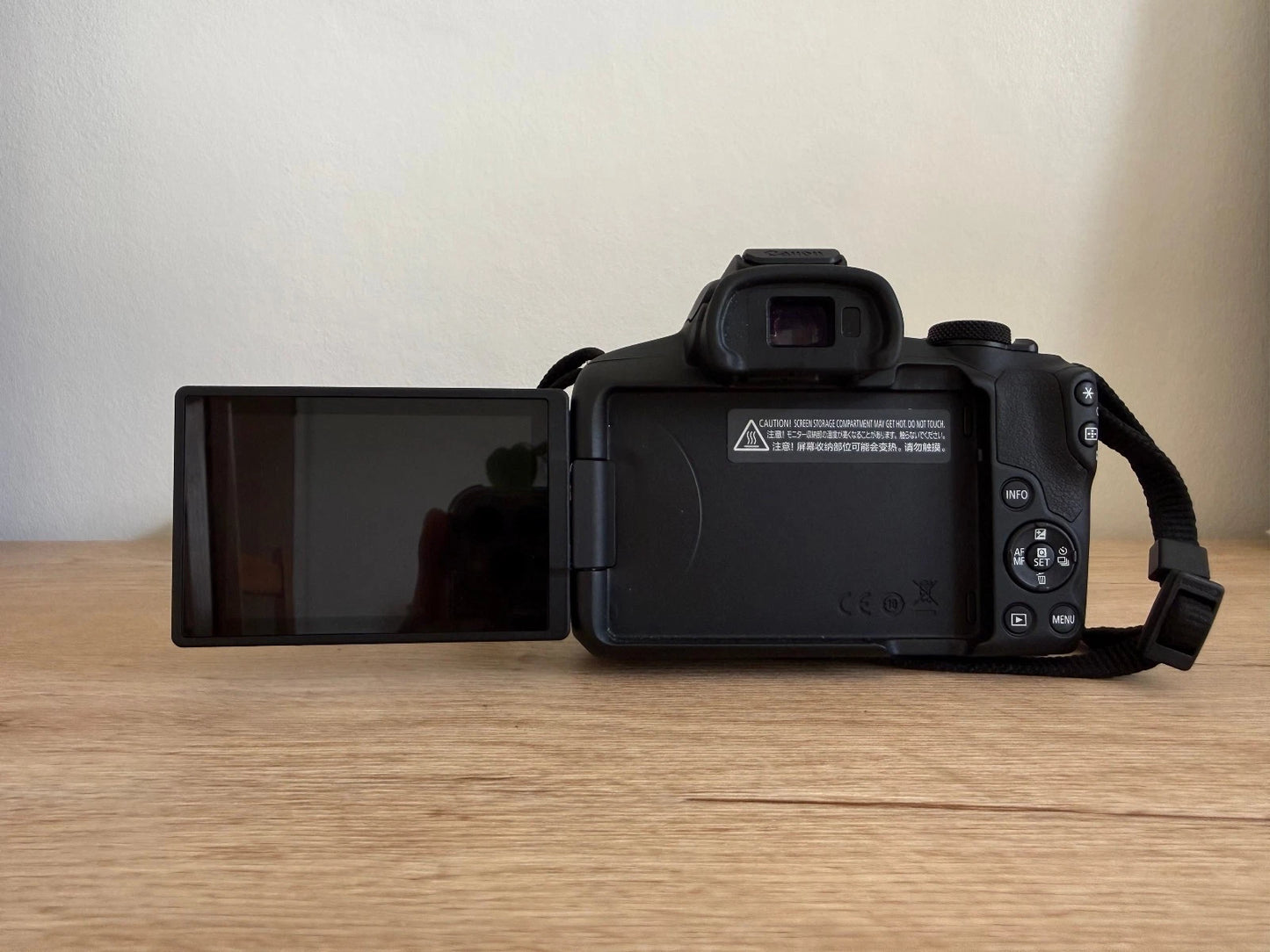 Canon EOS R50 Mirrorless Camera Black + RF-S 18-45mm