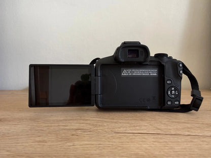 Canon EOS R50 Mirrorless Camera Black + RF-S 18-45mm
