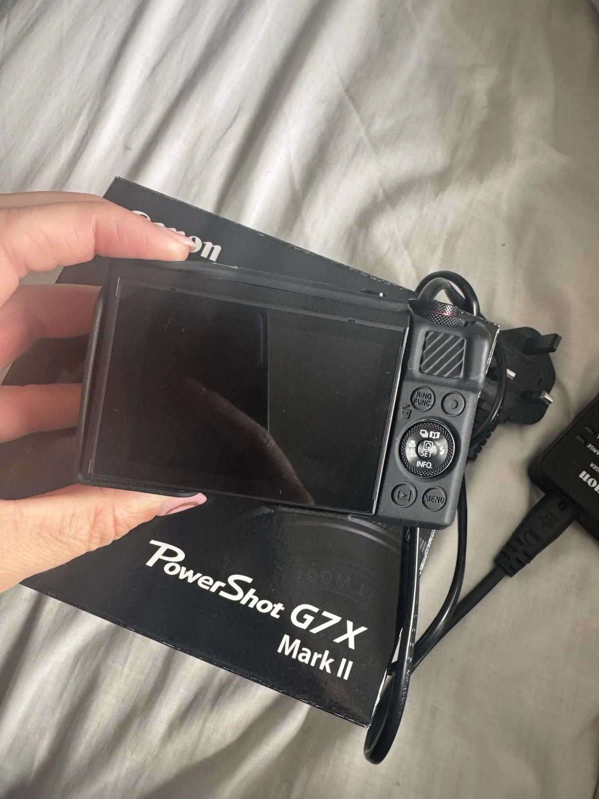 Canon PowerShot G7 X Mark III 20.1MP Digital Camera Black – 4K Compact Camera for Creators