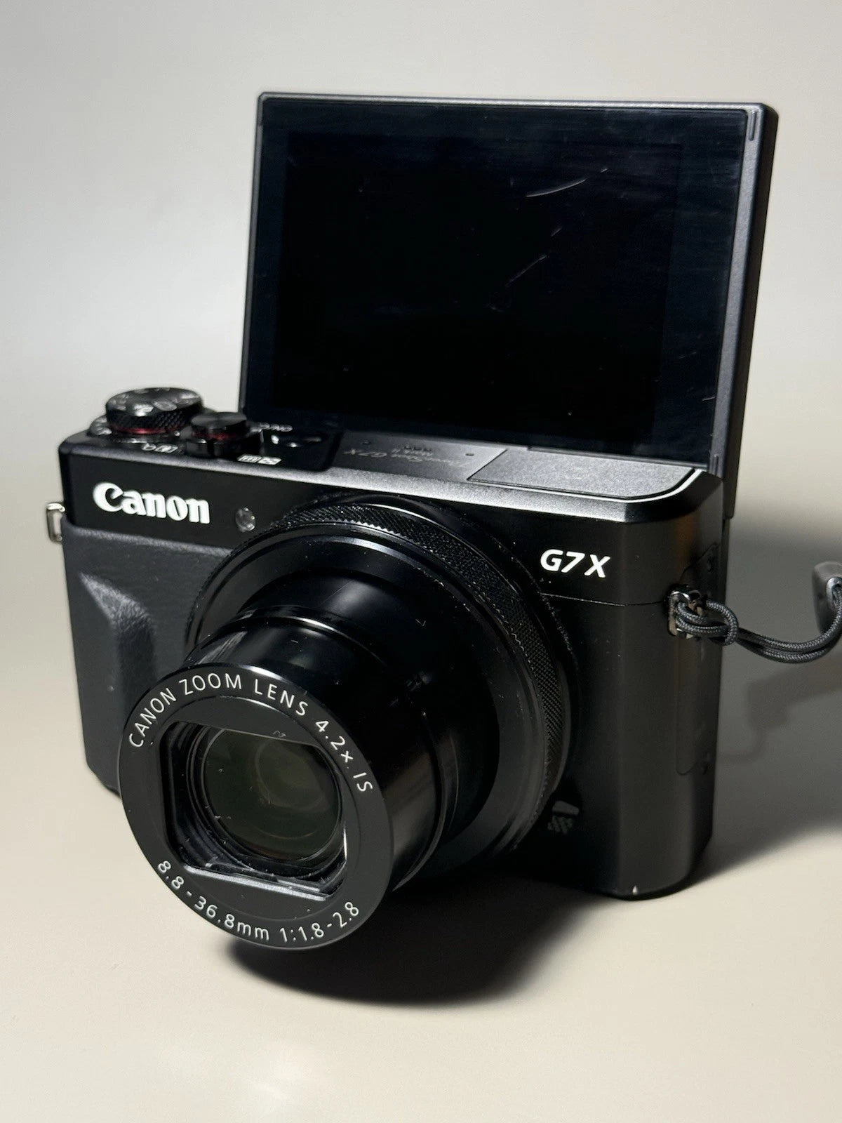 Canon PowerShot G7x Mark II 20.1MP Digital Camera 4.2x Optical Zoom Black 90%New