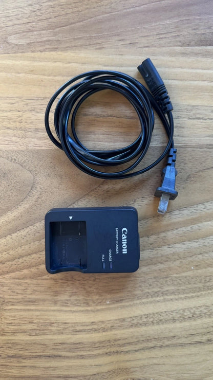 [USA] Canon PowerShot G7 X Mark I - p20.2MP Digital Camera - ONLY USED TWICE
