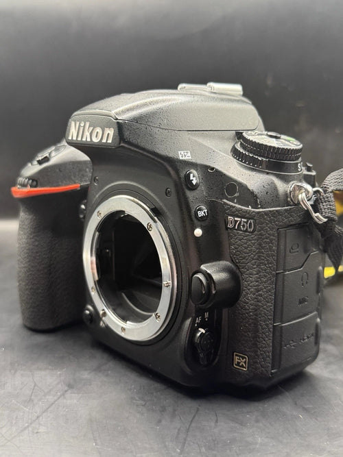 Nikon D750 Digital SLR Camera (Body Only) - Tested & Working - Read!
