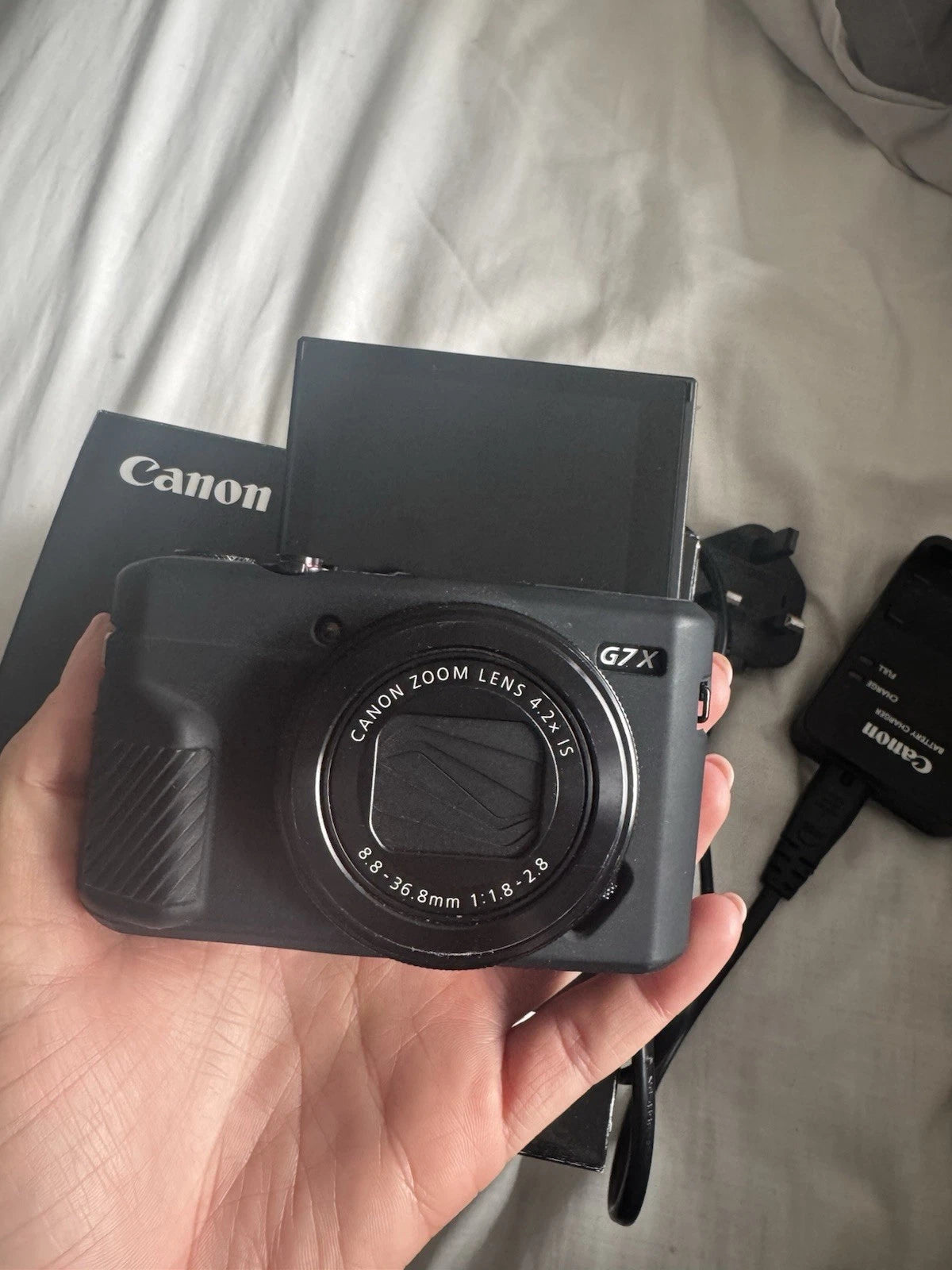 Canon PowerShot G7 X Mark III 20.1MP Digital Camera Black – 4K Compact Camera for Creators