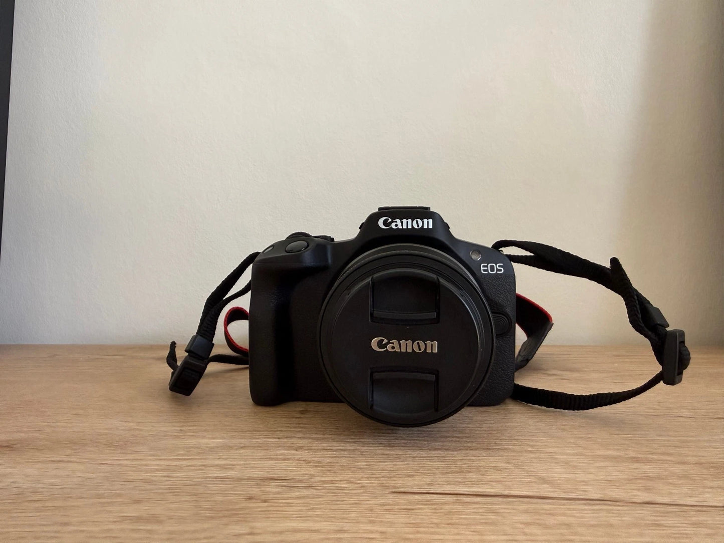 Canon EOS R50 Mirrorless Camera Black + RF-S 18-45mm