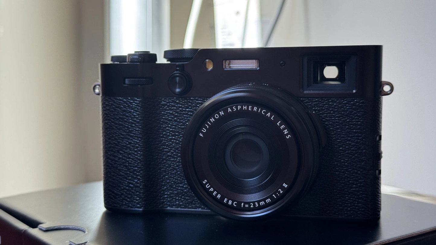 Fujifilm X100VI – Excellent Condition | 900 Shutter Count | Premium Accessories