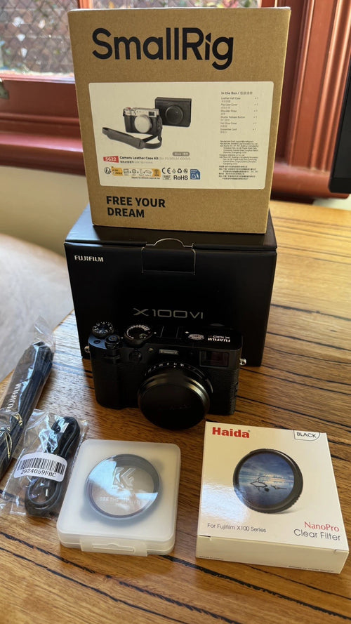 Fujifilm X100VI – Excellent Condition | 900 Shutter Count | Premium Accessories