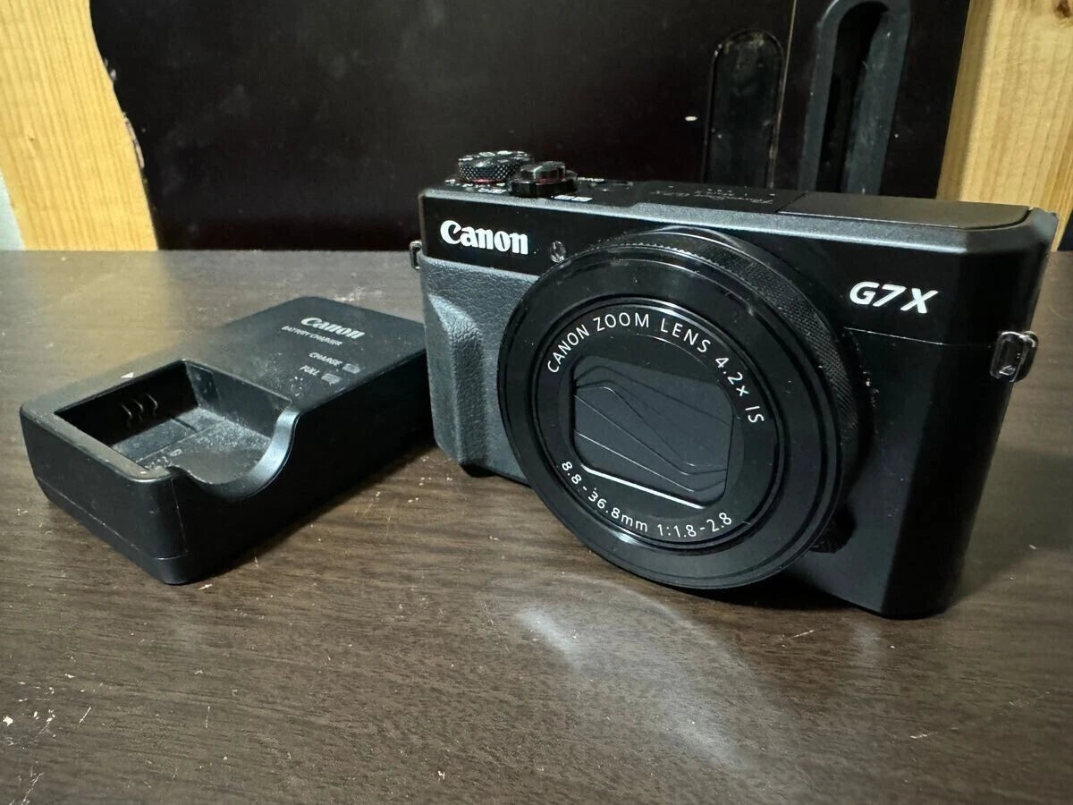 Canon PowerShot G7 x Mark II 20.1MP Digital Camera Black w/charger [Near Mint]