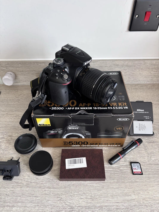 Nikon D5300 24.2MP Digital SLR Camera - Black (AF-P DX VR 18-55mm Lens) Bag