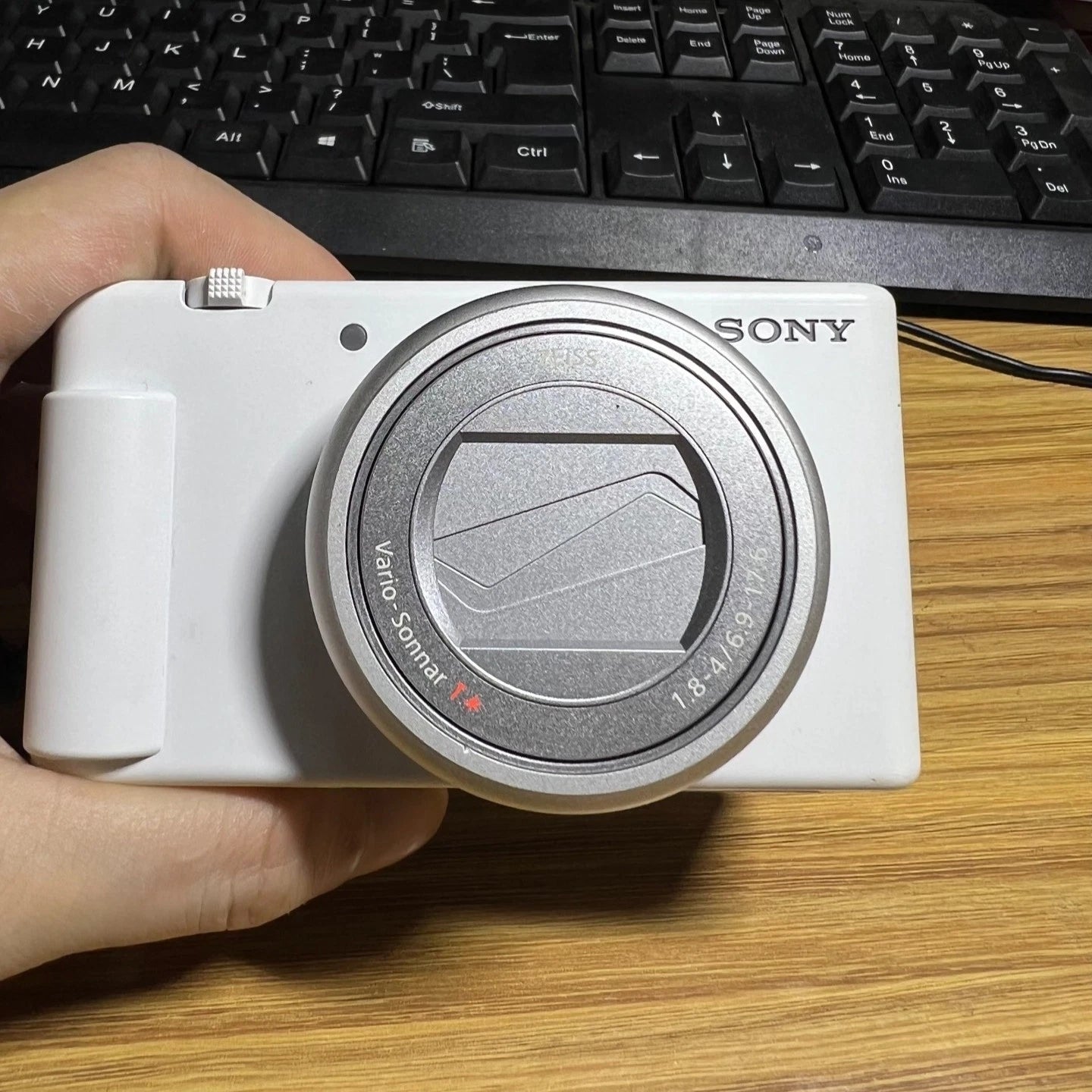 Sony ZV-1ii ZV-1 M2 Digital Camera 20.1 MP 4K Video Recording Wi-Fi Black/ White
