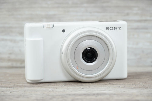 Sony ZV 1F Vlog Camera for Content Creators and Vloggers White UNTESTED