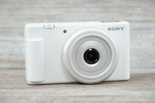 Sony ZV 1F Vlog Camera for Content Creators and Vloggers White UNTESTED