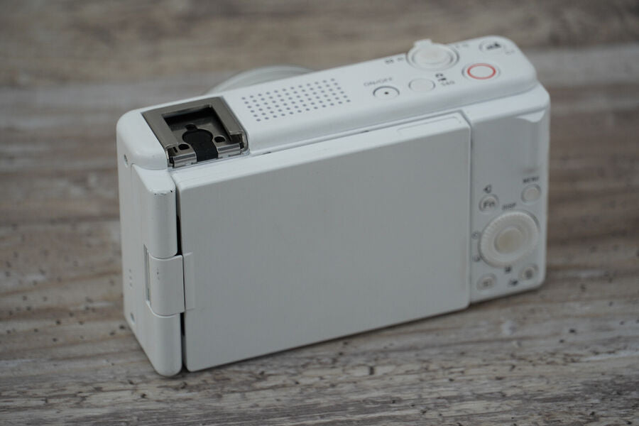 Sony ZV 1F Vlog Camera for Content Creators and Vloggers White UNTESTED